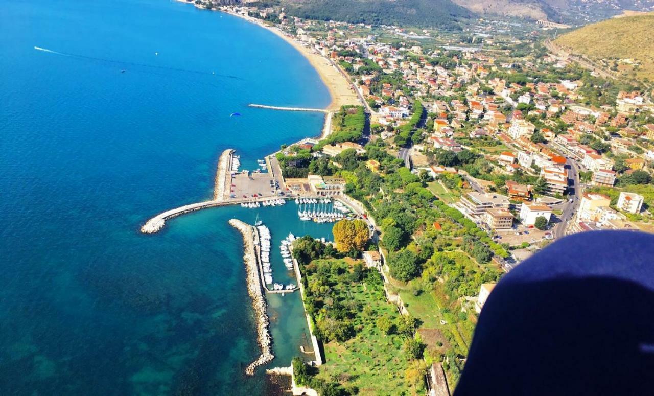 B&B Lineablu Formia Exteriör bild