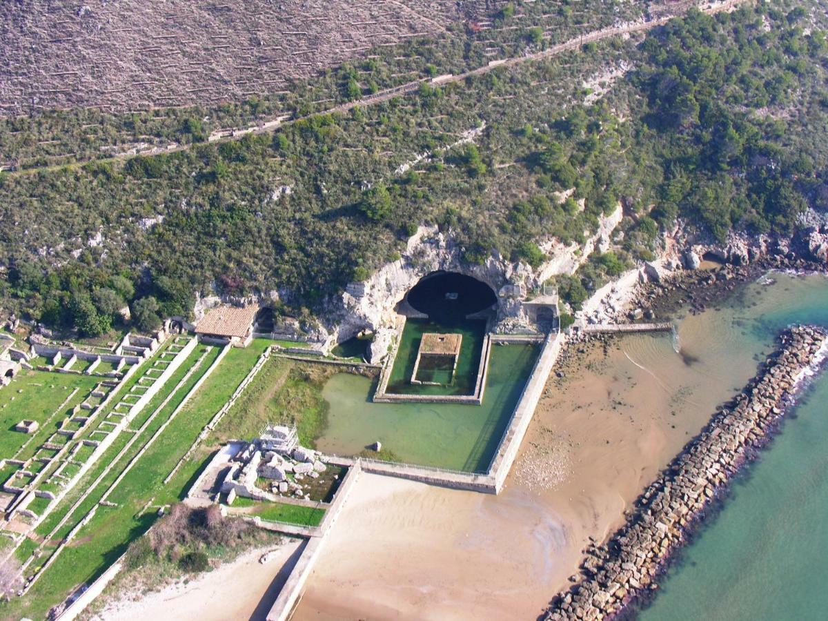 B&B Lineablu Formia Exteriör bild
