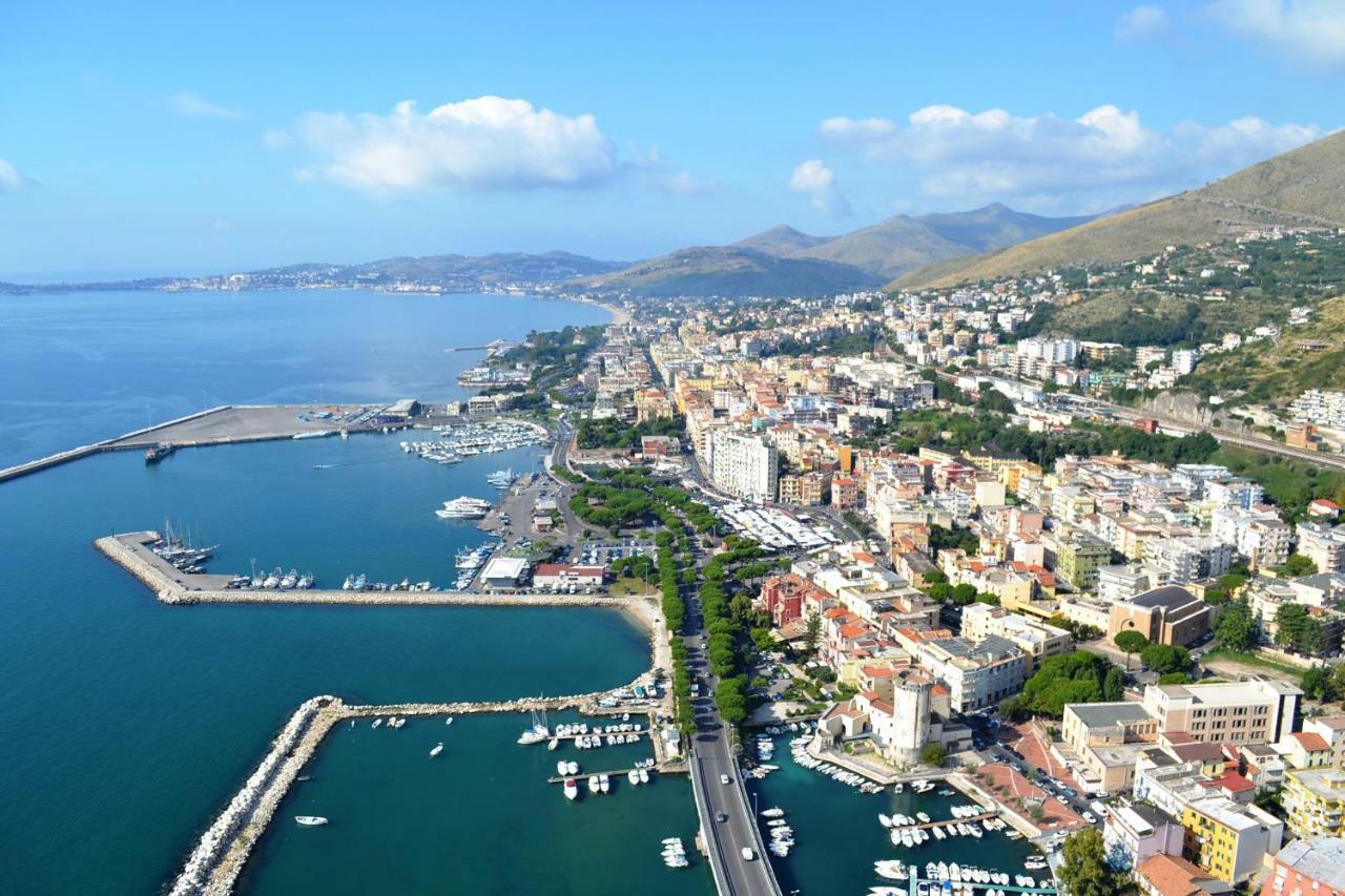 B&B Lineablu Formia Exteriör bild