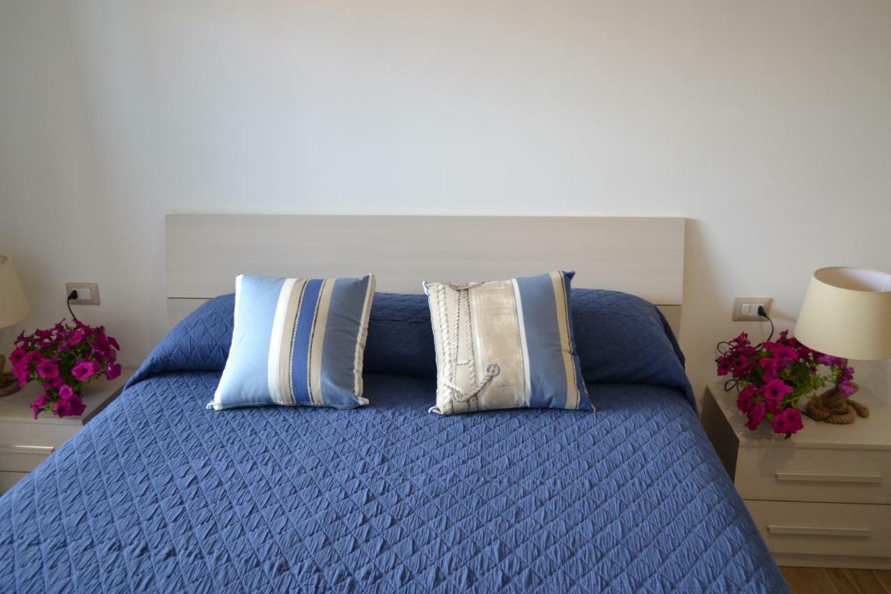 B&B Lineablu Formia Exteriör bild